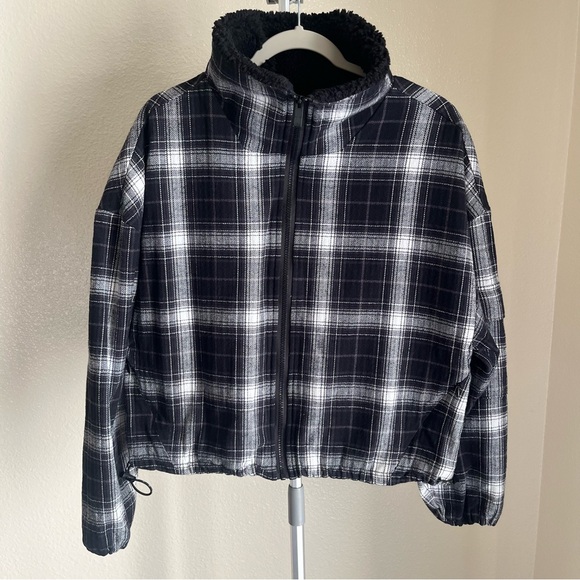 ALO Yoga Jackets & Blazers - ALO YOGA Heritage Plaid Bomber Jacket In Black/ White Size S